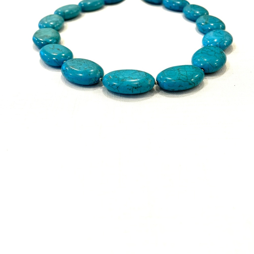 Vintage ~ Turquoise Flat Oval Stones ~ Large Necklace with Spring Clasp - Picture 8 of 11